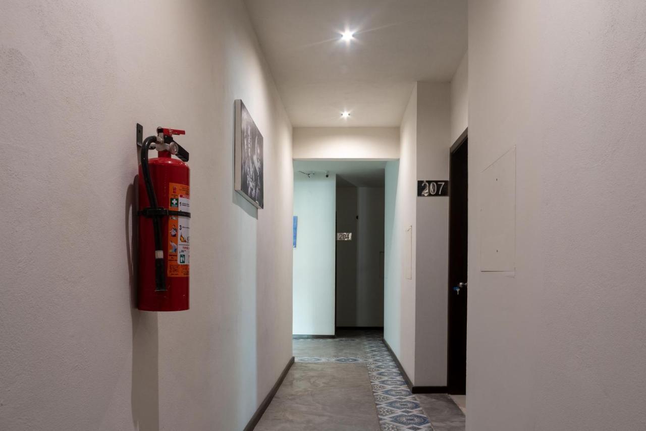 Hotel Mayari Holbox Екстер'єр фото A fire extinguisher in a hotel