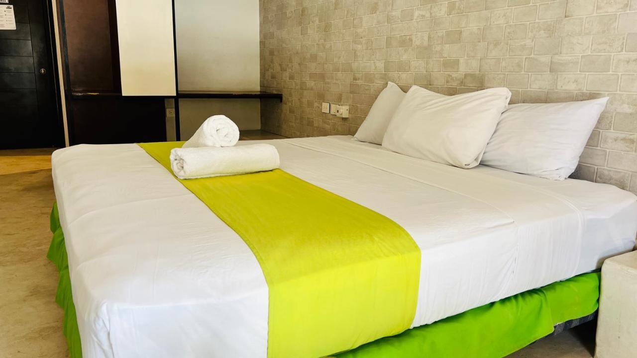 Hotel Mayari Holbox Екстер'єр фото A bed runner