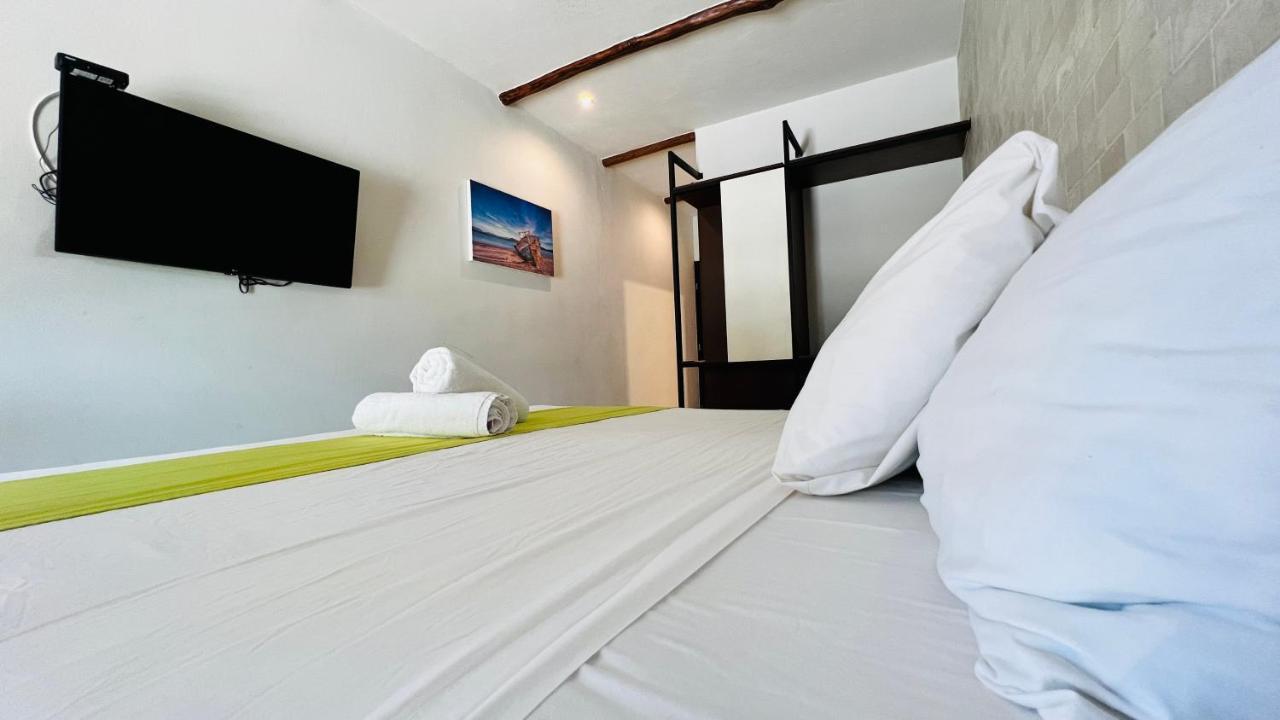 Hotel Mayari Holbox Екстер'єр фото A room at the hotel